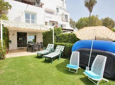 Hébergement de vacances Your Vacation Retreat Right On The