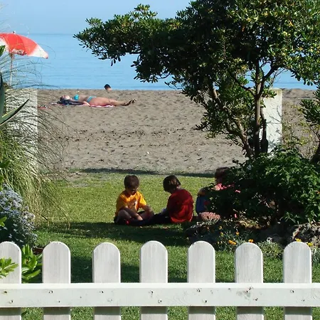 Hébergement de vacances Your Vacation Retreat Right On The