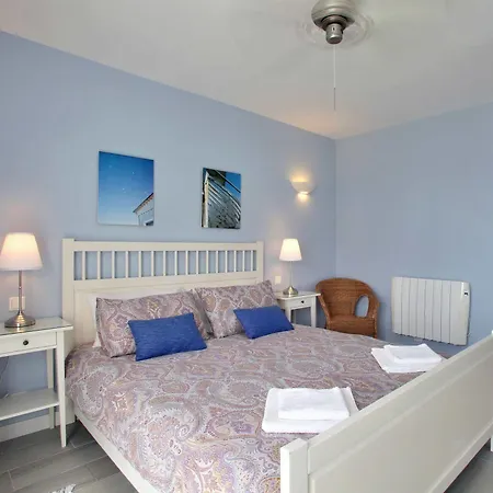 Hébergement de vacances Your Vacation Retreat Right On The *
