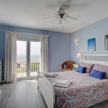 Your Vacation Retreat Right On The Holiday home *